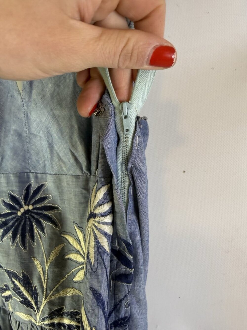 Vintage 50s Pin Up Rockabilly Chambray Floral Embroidered Halter Dress - Picture 7 of 11